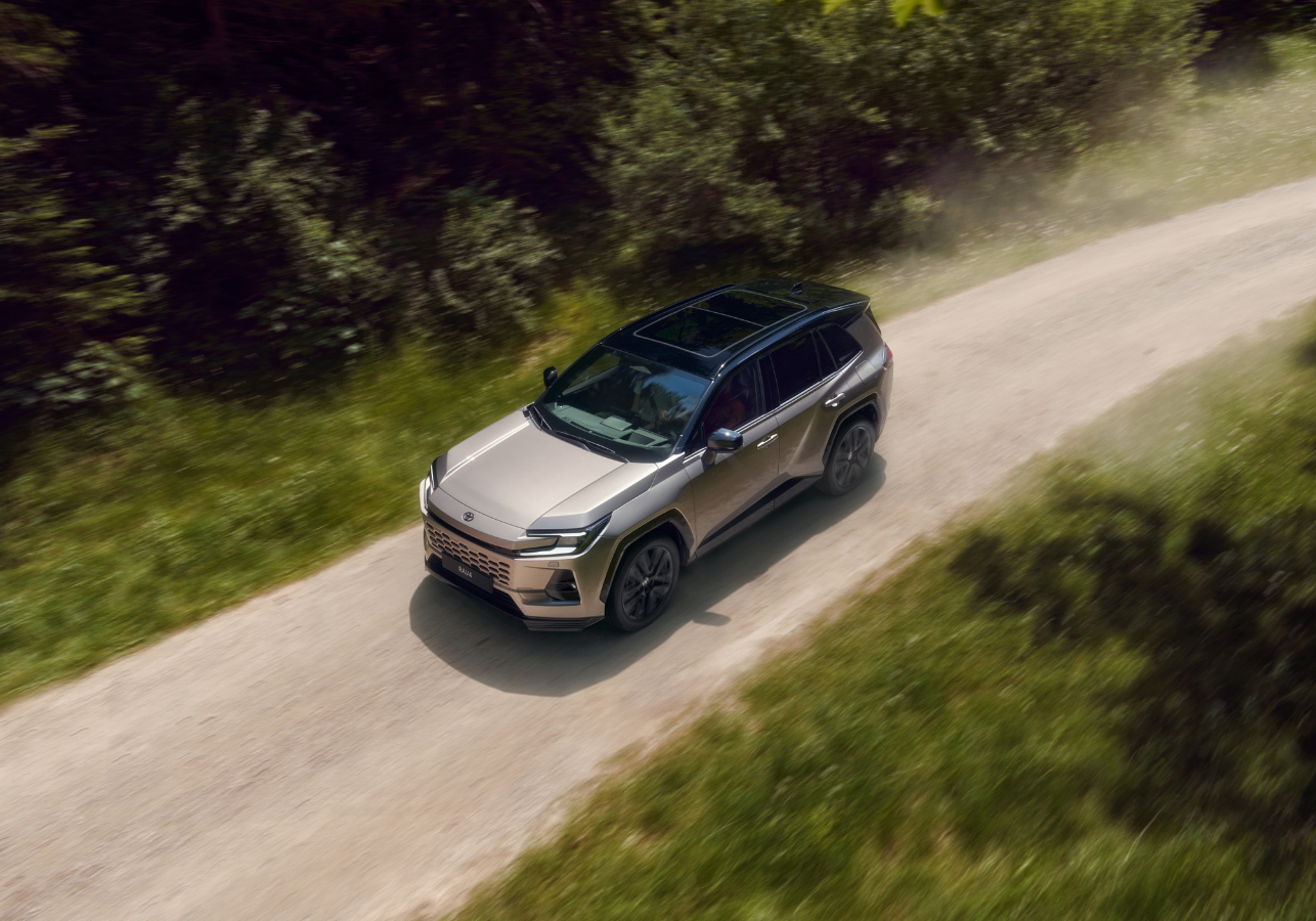 https://rav4.toyota.co.il/wp-content/uploads/2026/05/סליידרים-מיניסייט-ראב4.png